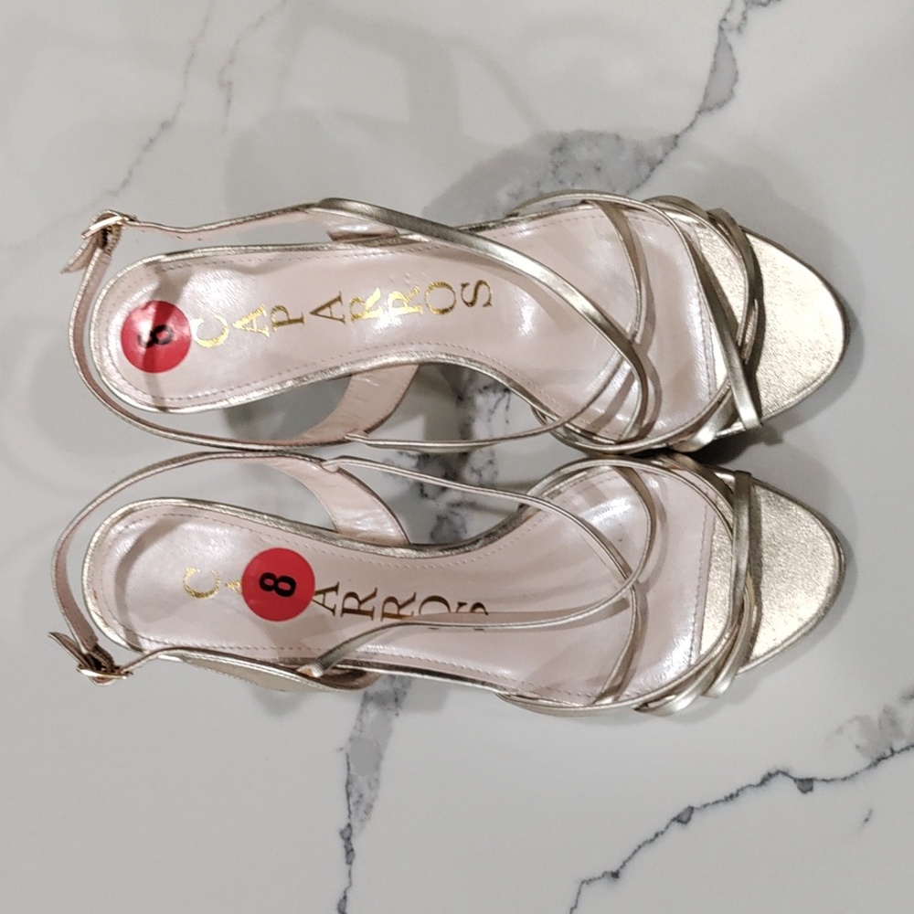 NWT Goldish Heels